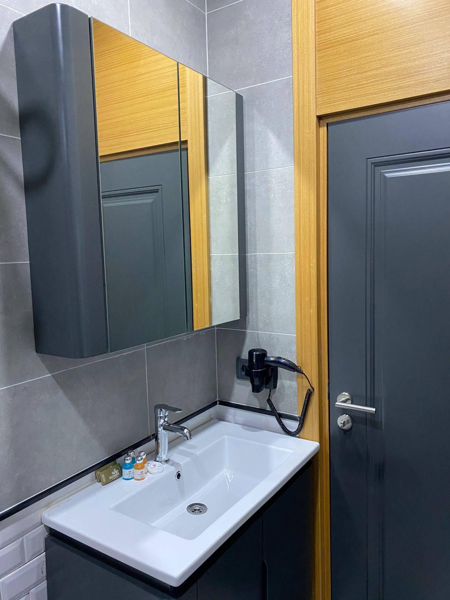 Confores Hotel Istanbul Ngoại thất bức ảnh