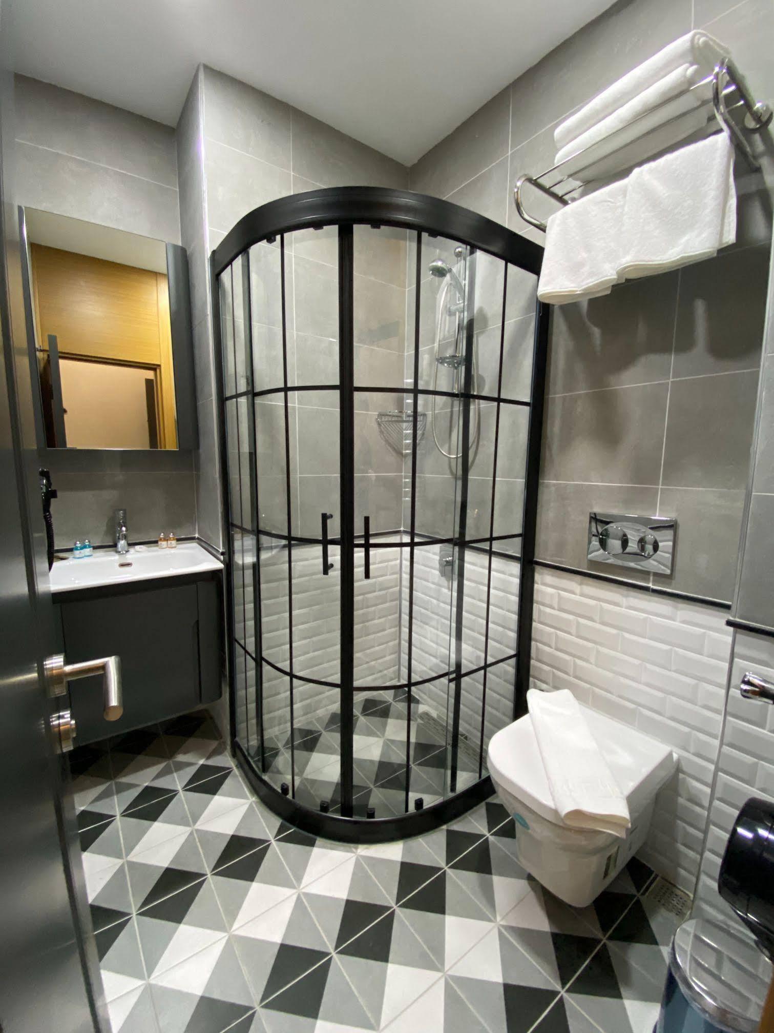 Confores Hotel Istanbul Ngoại thất bức ảnh